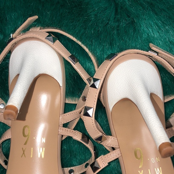 High Heels - Picture 7 of 7